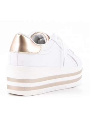 Deportivas de plataforma blanca y dorado