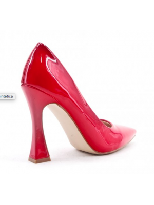 Zapato de tacón rojo